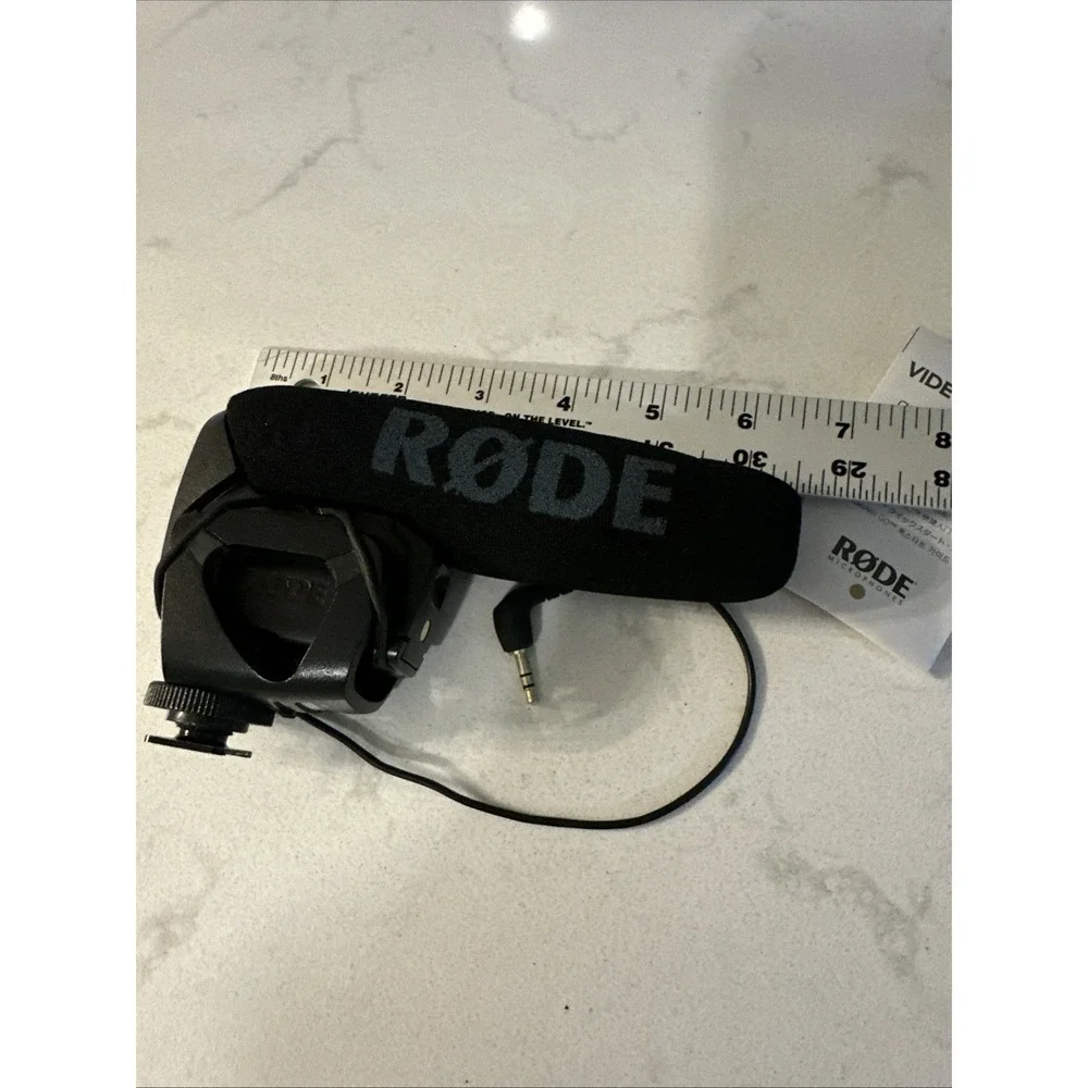 RODE MICROPHONES VIDEOMIC PRO Shotgun Condenser Microphone Camera Mo S/N 0107680